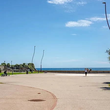 In The Center Апартаменты